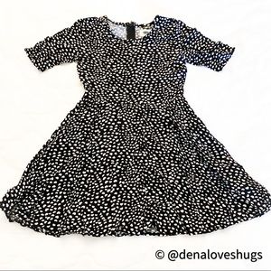 Adorable Girls Heart Dress size 6/7